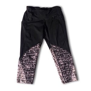 Champion Women's Black/White Crop Yoga Leggings